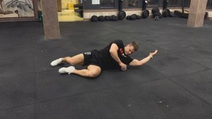 МФР широчайшей мышцы спины поперечно на ролле|Lat MFR with roll