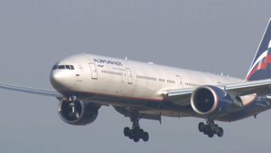 Второй рейс из Москвы в Геленджик ушел на аэродром в Минводах из-за непогоды