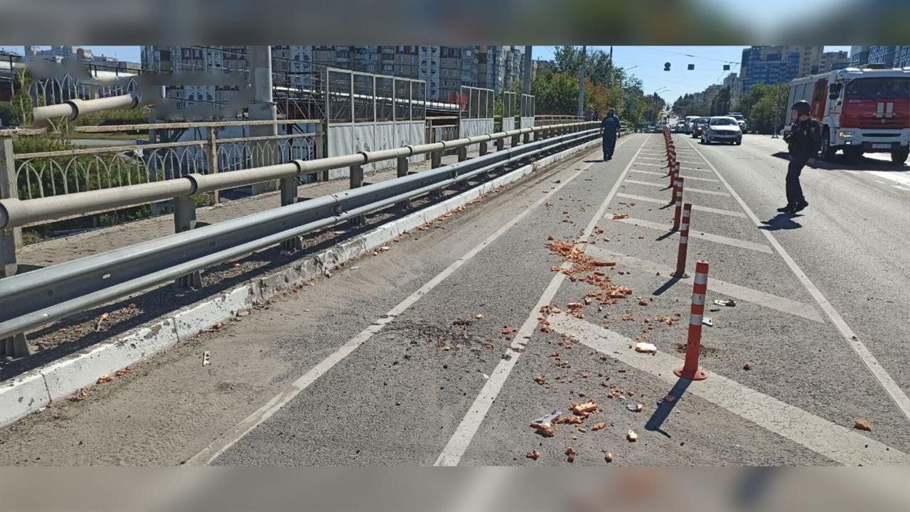 Три человека пострадали при детонации дрона ВСУ возле автобуса в Белгороде