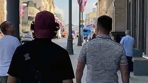 "Это благотворительность": банда попрошаек выманивает деньги у прохожих в Москве