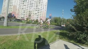 Современный тротуар для пешеходов