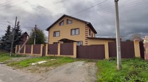 Продаётся дом в п.Исток, ул. Богатырская, 25