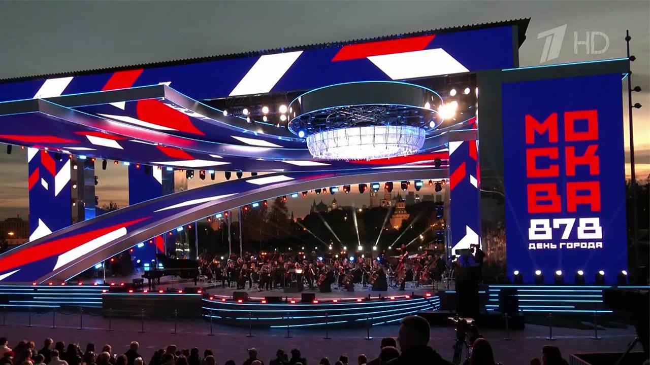 В столице все выходные будут проходить праздничные мероприятия в честь 878-летия Москвы
