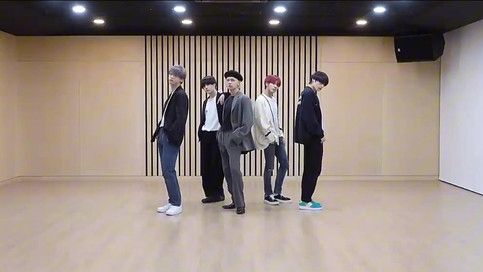 TXT - (투모로우바이투게더) ‘샴푸의 요정' Dance Practice Mirrored смотреть онлайн