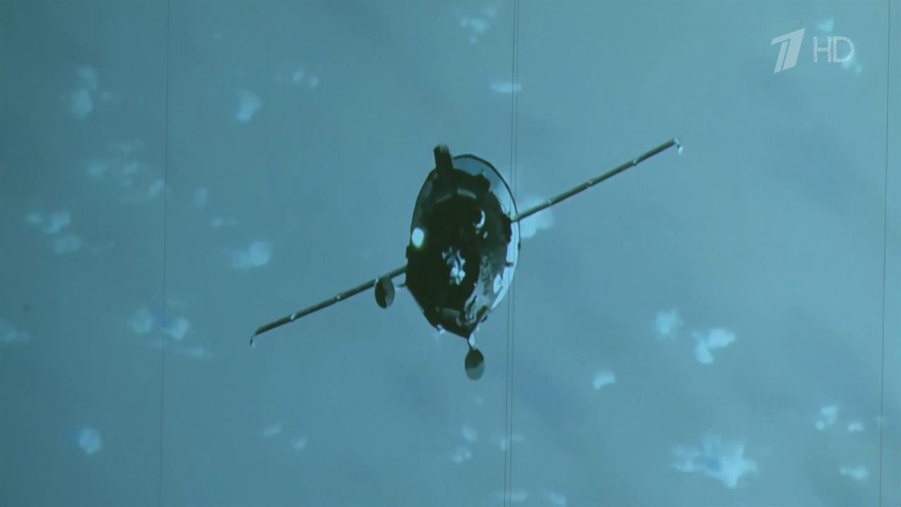 Грузовик "Прогресс" в расчетное время пристыковался к Международной космической станции