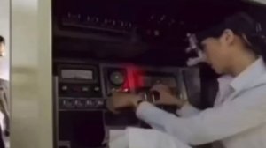 Ожидание загрузки видео...