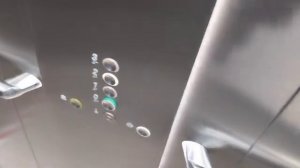 Magnifique ascenseur Otis Gen360 - Parking Indigo GHNE