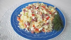 Овощной салат из квашеной капусты с консервированной фасолью