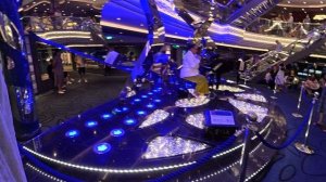MSC BELLISSIMA лестница Swarovski