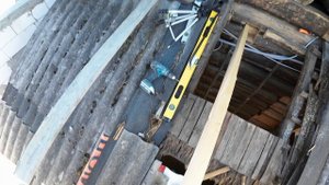 Перекрытие пристройки. Начал с промежуточной балки. Всё сплошная авантюра!