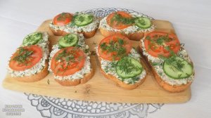 Бутерброды из рыбной консервы с яйцом и плавленным сыром