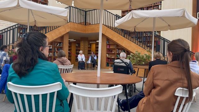 Немного об истории книг - открытая библиотека на бульварном кольце смотреть онлайн