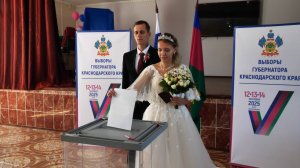 Выборы продолжаются.