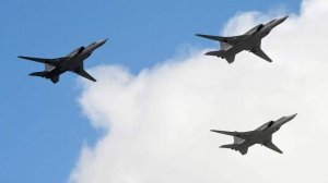 Дальние бомбардировщики Ту-22М3 нанесли бомбовый удар по условному противнику