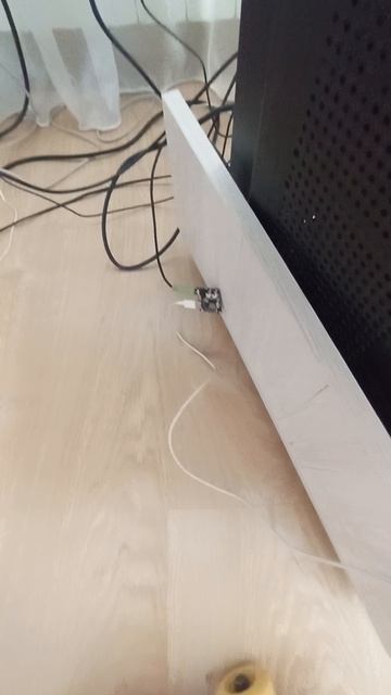 короч делаю блютуз колонку 1 часть смотреть онлайн