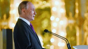 Путин: в мире будущего будут ценить любовь и дружбу