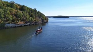 Ладья идёт по реке Уса, из Богатырской слободы, Самарская обл.