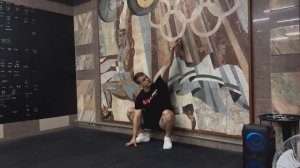 Раскрытие грудного отдела сидя у стены|Deep squat with thoracic rotation