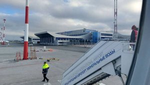 Самолет из Москвы в Геленджик ушел на аэродром в Минводах из-за ветра
