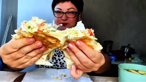 Готовим вместе/Блюдо из лаваша или необычная шаурма с необычной начинкой