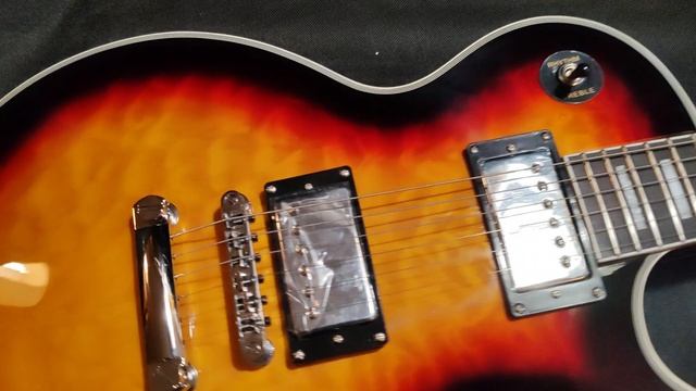 Обзор сборки доработанной китайской реплики Gibson Les Paul Custom Табакко-берст огненный клён смотреть онлайн