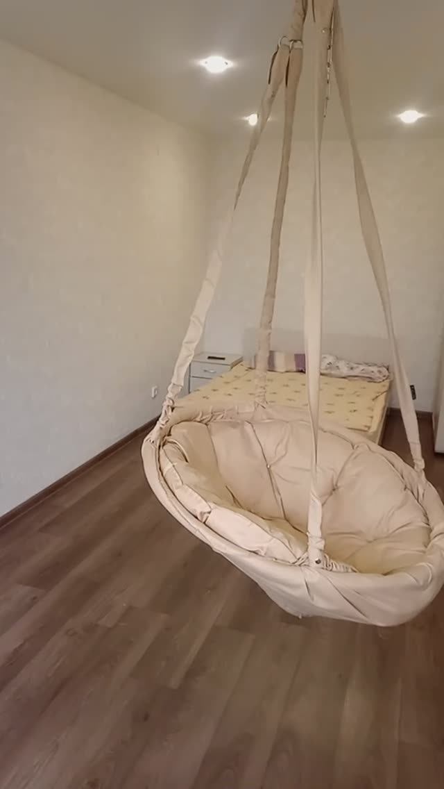 Качели в квартире смотреть онлайн