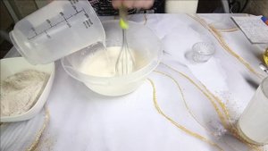 ЗАВАРНЫЕ БЛИНЧИКИ НА КЕФИРЕ С ОЧЕНЬ АППЕТИТНЫМИ ДЫРОЧКАМИ