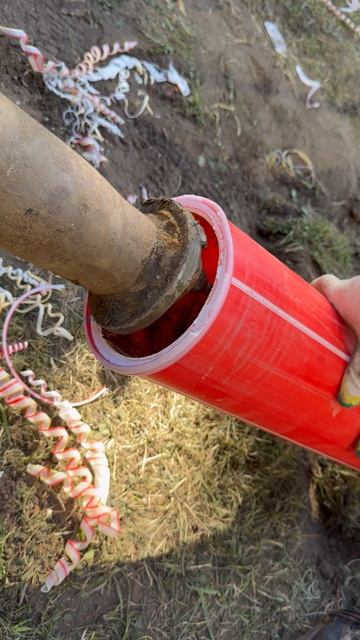 Обрезка трубы в скважине , нож смотреть онлайн