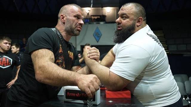 ЦЫПЛЕНКОВ Vs ЗАУР ПАЙЗУЛАЕВ. Перед боем. АРМАТУРА 10
