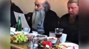О.Илиодор с чадами поют песню - молитву : ,, Господи , услышь меня ,,