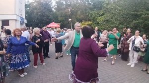 Дарите женщинам цветы...... 14.09.25 Гомель парк Луначарского 🥰💫