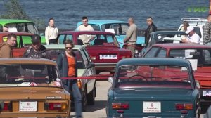 Ретро-стиль: Иван Носков оценил выставку старинных автомобилей