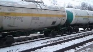 Электровоз ВЛ10У-154 с грузовым поездом