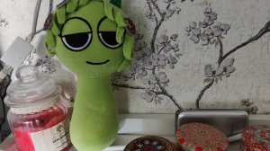 играем в мягкую игрушку спрунки Винерия для детей