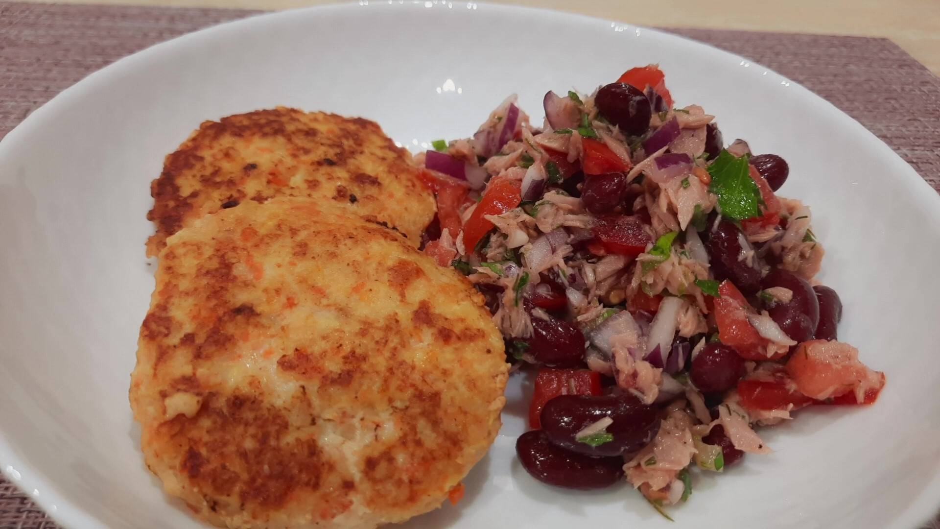 Рецепты ПП. Щи ПП без Картофеля. Котлеты Куриные с Овощами. Салат с Тунцом, Фасолью и помидорами. смотреть онлайн