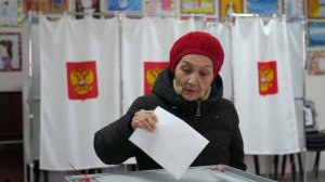 В ряде регионов России стартовал последний день выборов