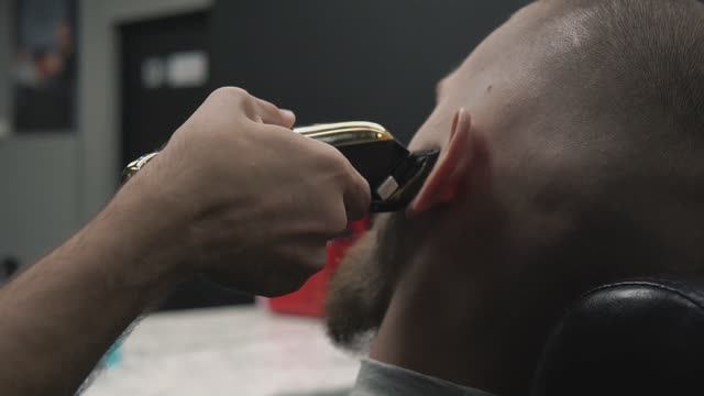 DAVRON - Beard Styling