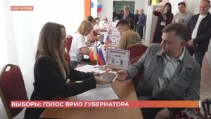 Юрий Слюсарь проголосовал сегодня на участке, размещенном в его родной школе №96