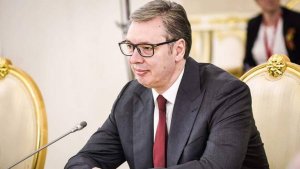 Вучич указал на провал «цветной революции» в Сербии