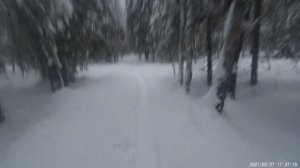 По узкой тропинке на фэте