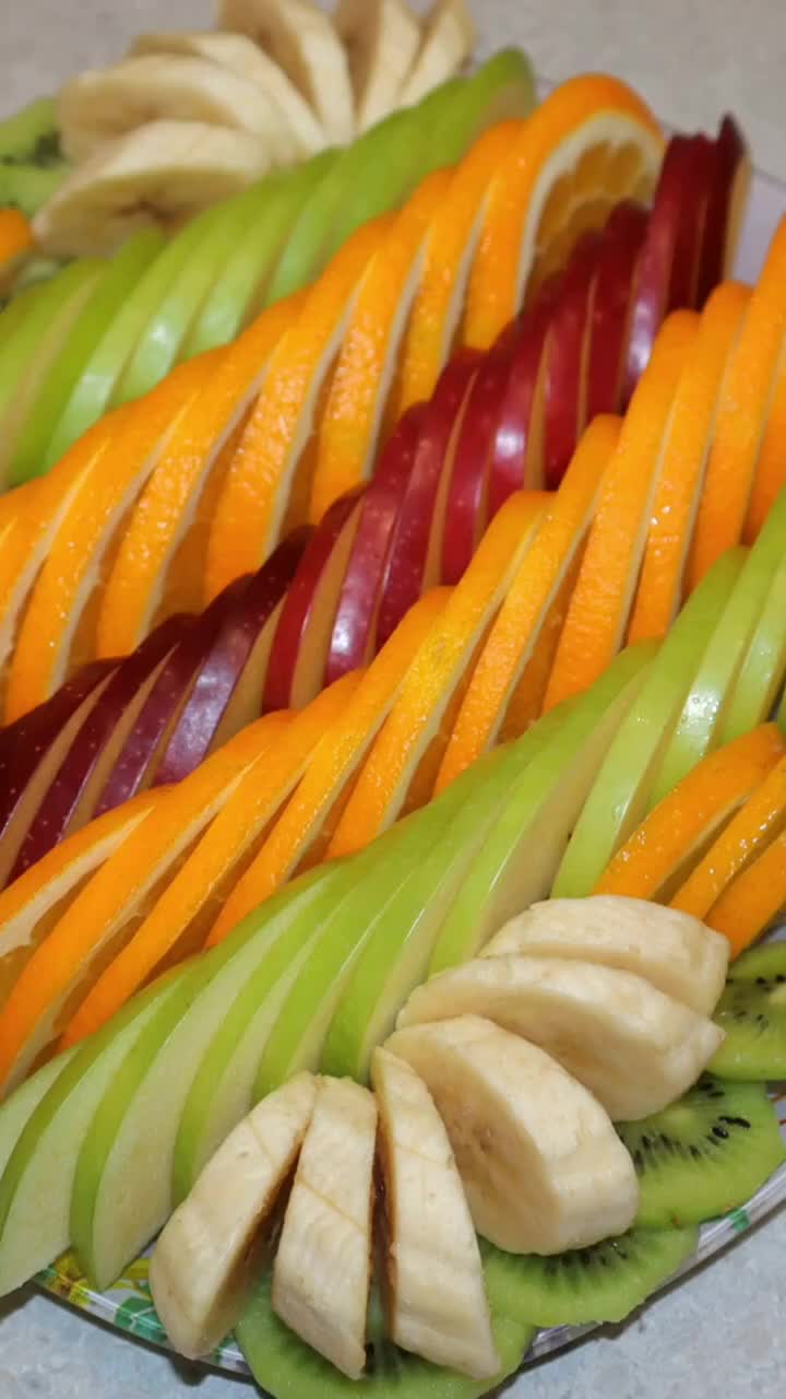 Как красиво нарезать фрукты смотреть онлайн