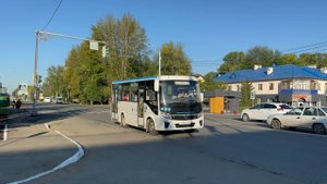 Автобус «Вектор Некст» ПАЗ-320435-04 №0779 на Центральной улице, август 2025 года