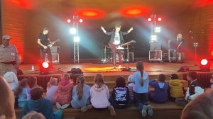 Приключения Электроников, Мы к вам приехали на час