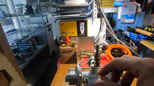 Нева люкс, не крутится ручка. смотреть онлайн