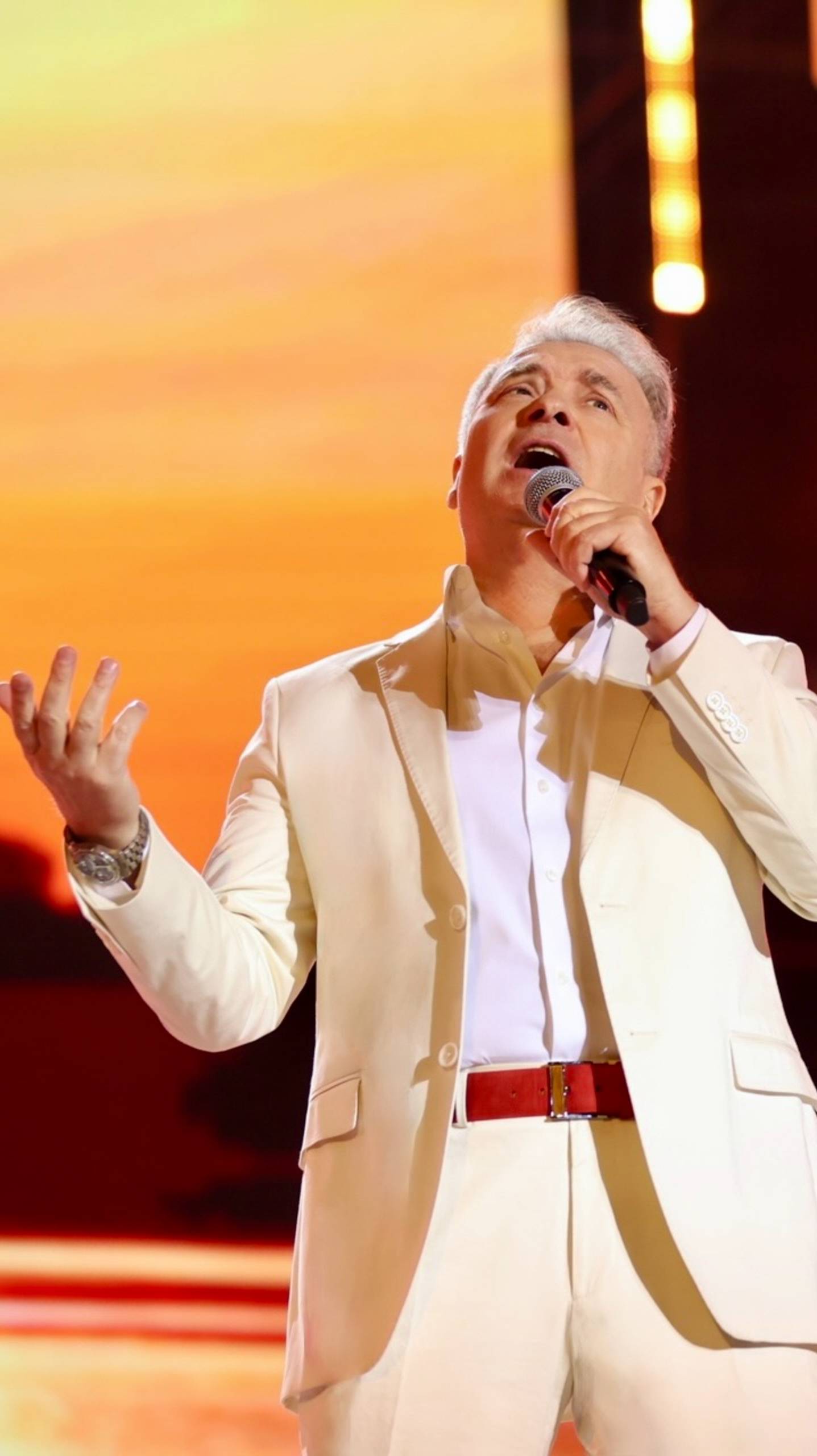 Как упоительны в России вечера 🎶 С днём города, Москва! Поклонная гора 🎤 Дорожное радио 📻 #shorts смотреть онлайн