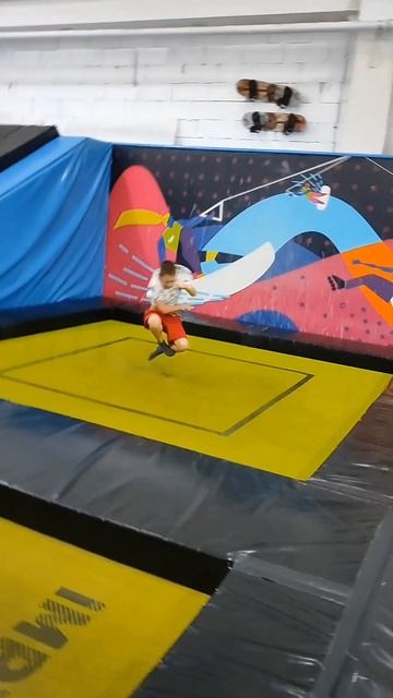 Ура! Батуты!