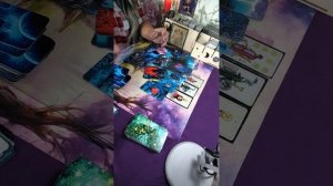 Пыль в глаза бросают что они процветает?