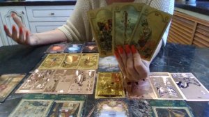 Лев Октябрь 2025