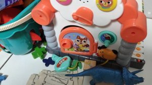 играем в детский музыкальный домик