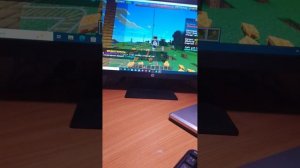 играю в майнакрафт